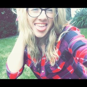 Meet your Posher, Abby