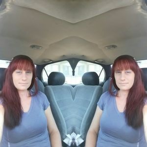 Meet your Posher, Dana