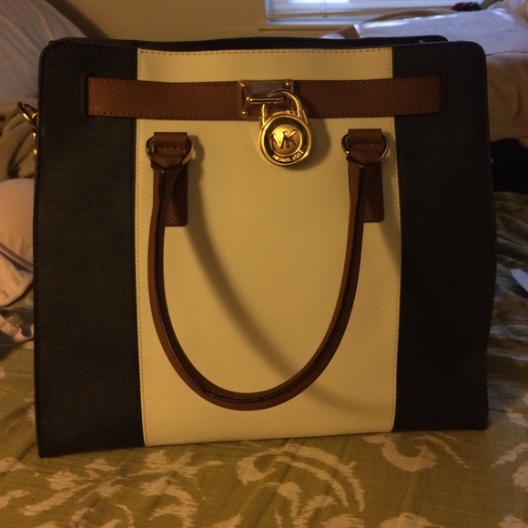 Michael Kors purse