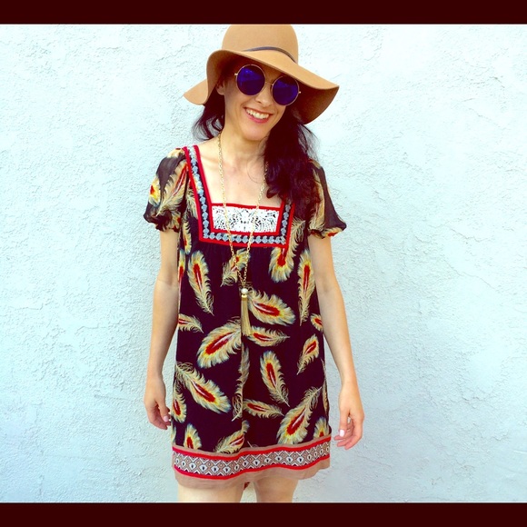 FOREVER 21 Boho Feather Print Mini Dress Small