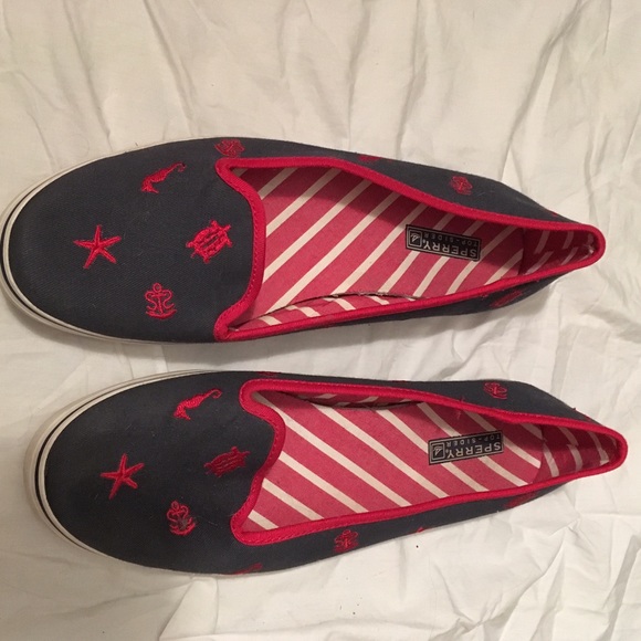 Beachy sperry top siders