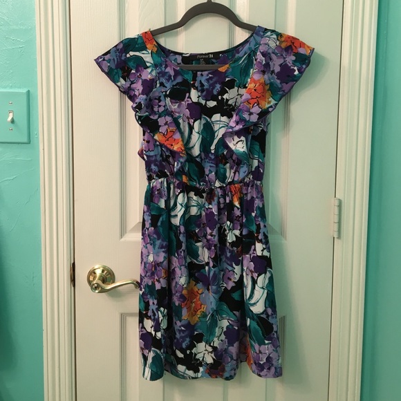 ruffle sleeved dress