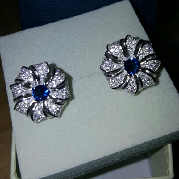 Earings