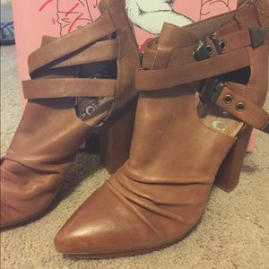 Jeffrey Campbell Shoes