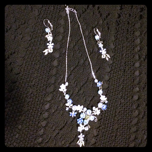 Blue stone necklace and earrings
