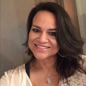 Meet your Posher, Vanessa