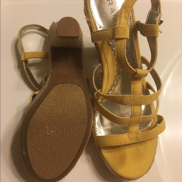 Rampage Open Toe Sandle heels - Picture 2 of 3