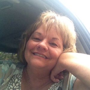 Meet your Posher, Dee dee