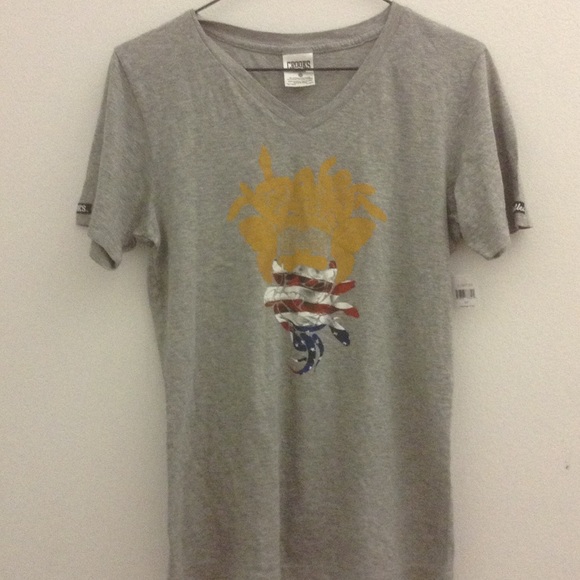 Crooks and castle medusa v neck tee