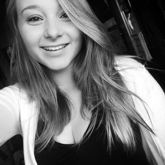 Meet your Posher, Sterling