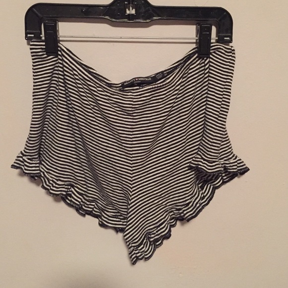 Brandy Melville shorts!!