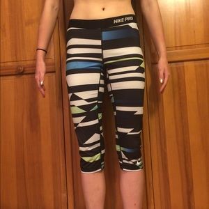 Nike Pro Cropped Leggings