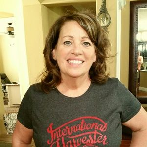 Meet your Posher, Della