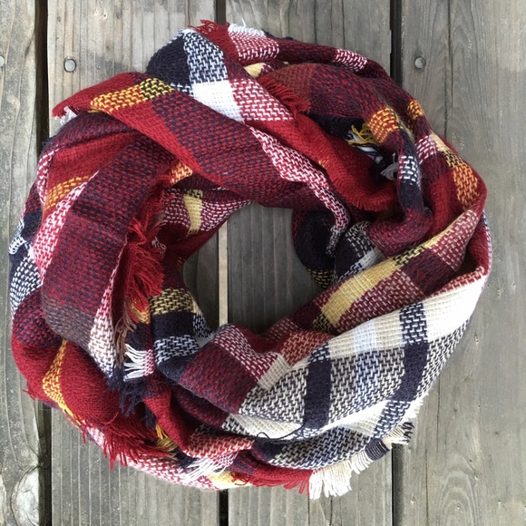 New! Red Tartan Blanket Scarf Shawl - Picture 2 of 3