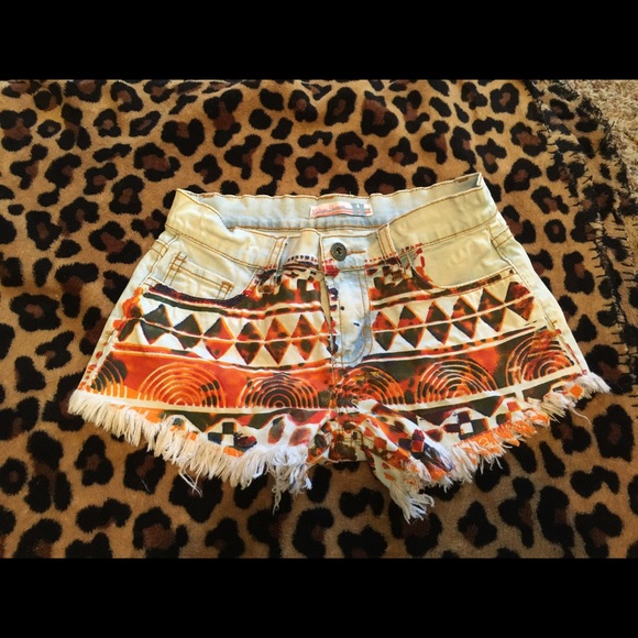 Little girls Aztec print jean shorts size 12