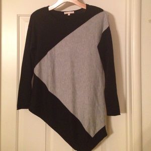 $180 JOAN VASS Sweater EUC Size S 🇺🇸$FIRM$🇺🇸