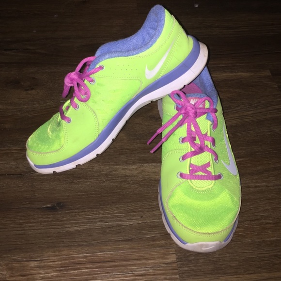 Nike Training neon green tennis running shoes