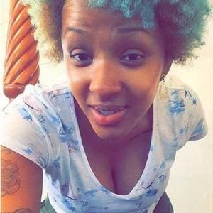 Meet your Posher, Briana