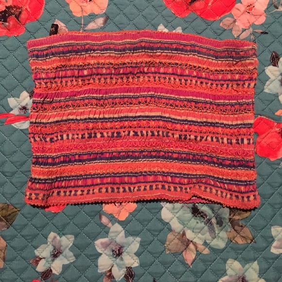 GUESS TOP
