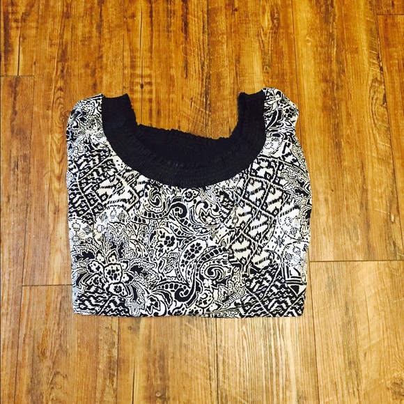 Black & white stylish blouse