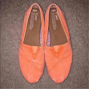 ❌SOLD❌ Neon Orange TOMS