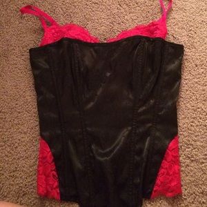 Corset- red and black