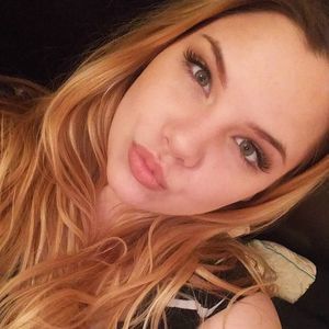 Meet your Posher, Victoria elizabeth