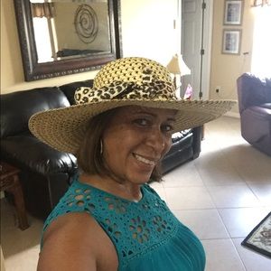 Meet your Posher, Ana