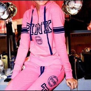 VS Pink Perfect Half Zip Set