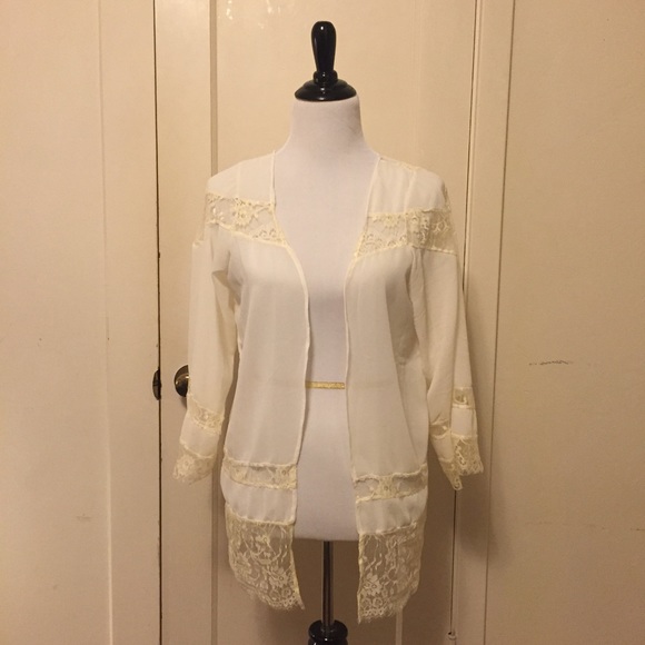 Off-White Lace Kimono - Picture 1 of 3