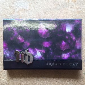 Brand New Urban Decay Shadow Box