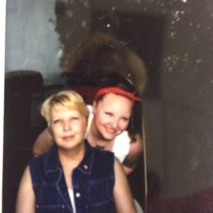 Meet your Posher, Laraine