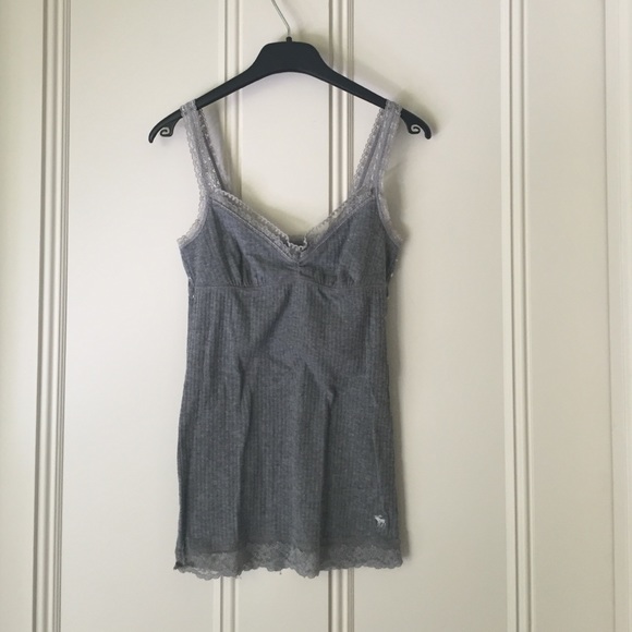 Abercrombie & Fitch Tops - Beautiful Grey Abercrombie Stretchy Lace Top