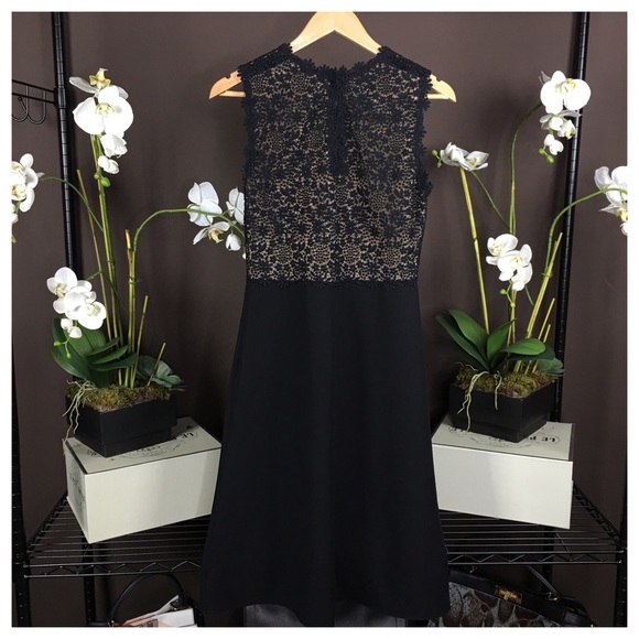 VALENTINO BLACK SILK-CREPE & LACE DRESS - Picture 7 of 8