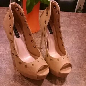 Izabella Rue heels.  NWOT Bogo