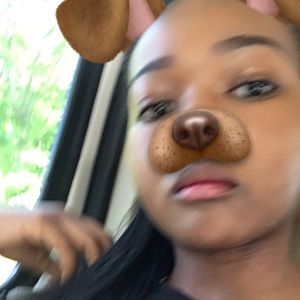 Meet your Posher, Samara