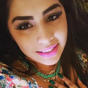 Meet your Posher, Iris