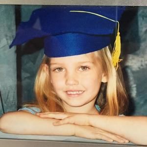 Meet your Posher, Dana