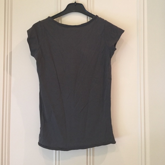 Casual ACDC Gray Sleeveless Top - Picture 2 of 2