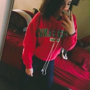 Meet your Posher, Emileigh