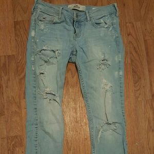 Ripped skinny jeans