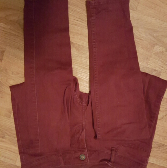 Maroon jeggings