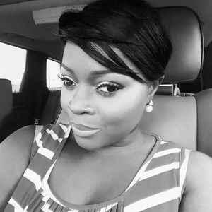 Meet your Posher, Adeola