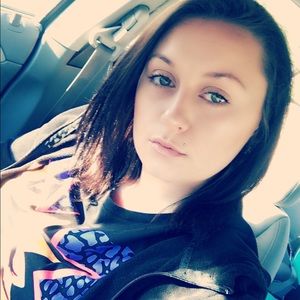 Meet your Posher, Shayla