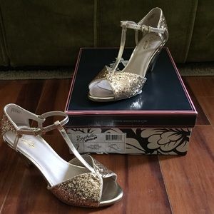 Gold glitter t straps