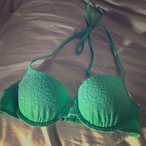 Push-up bikini top