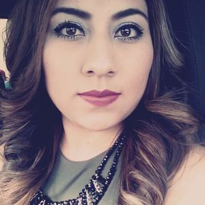 Meet your Posher, Isabel