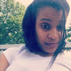 Meet your Posher, Perla