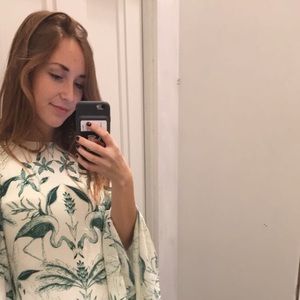 Meet your Posher, Claire