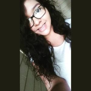 Meet your Posher, Pilar